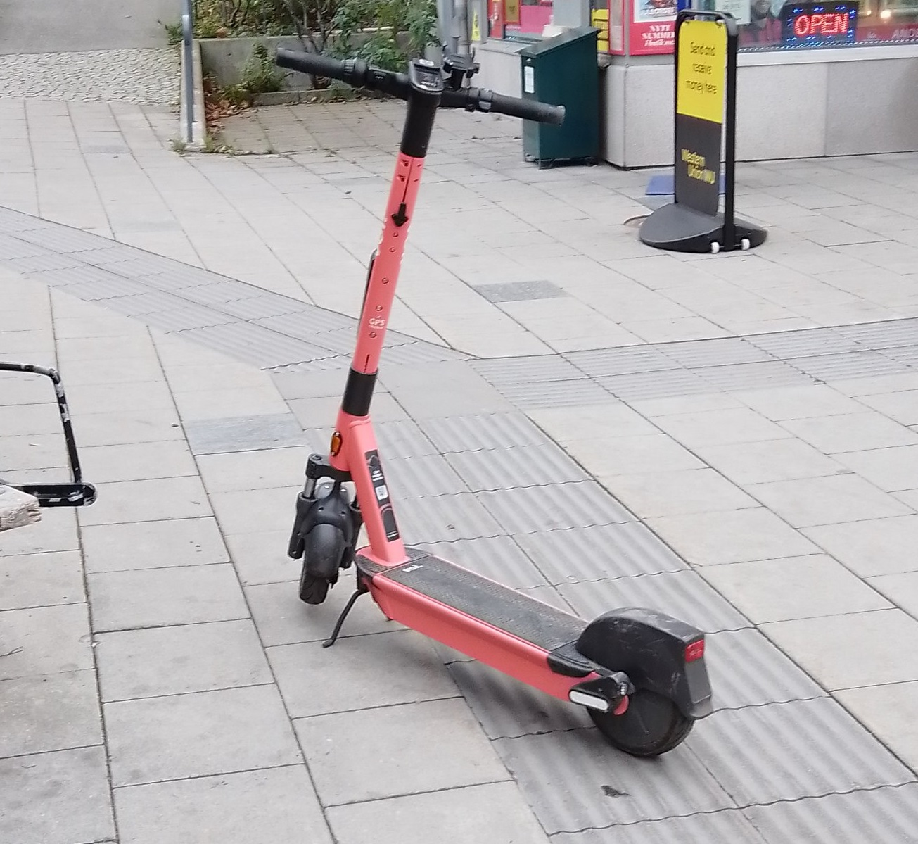 solar powered scooter, solar scooter