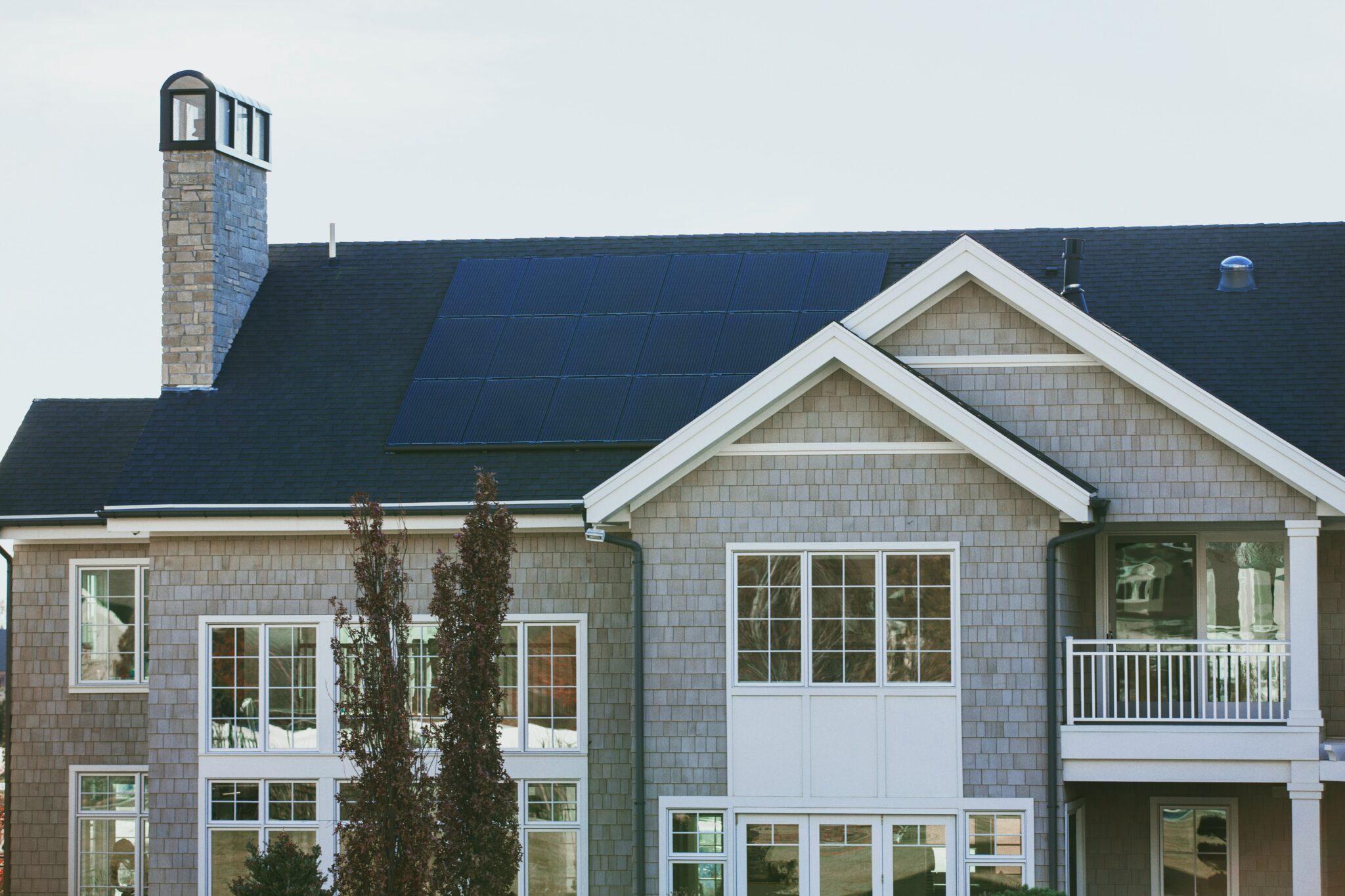 do-solar-panels-cool-your-roof-solarsena