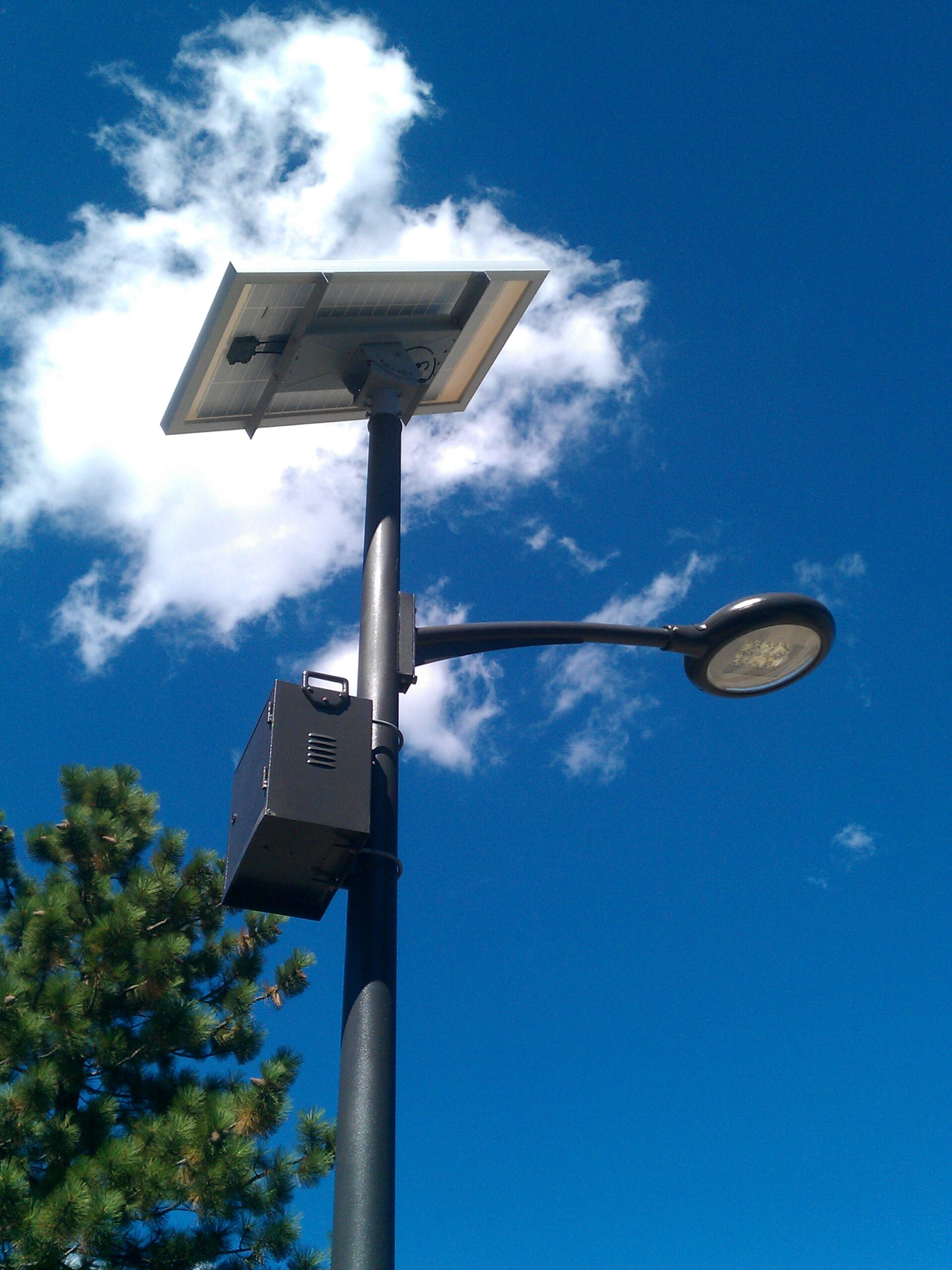 Using a Solar Energy LED Street Lamp 