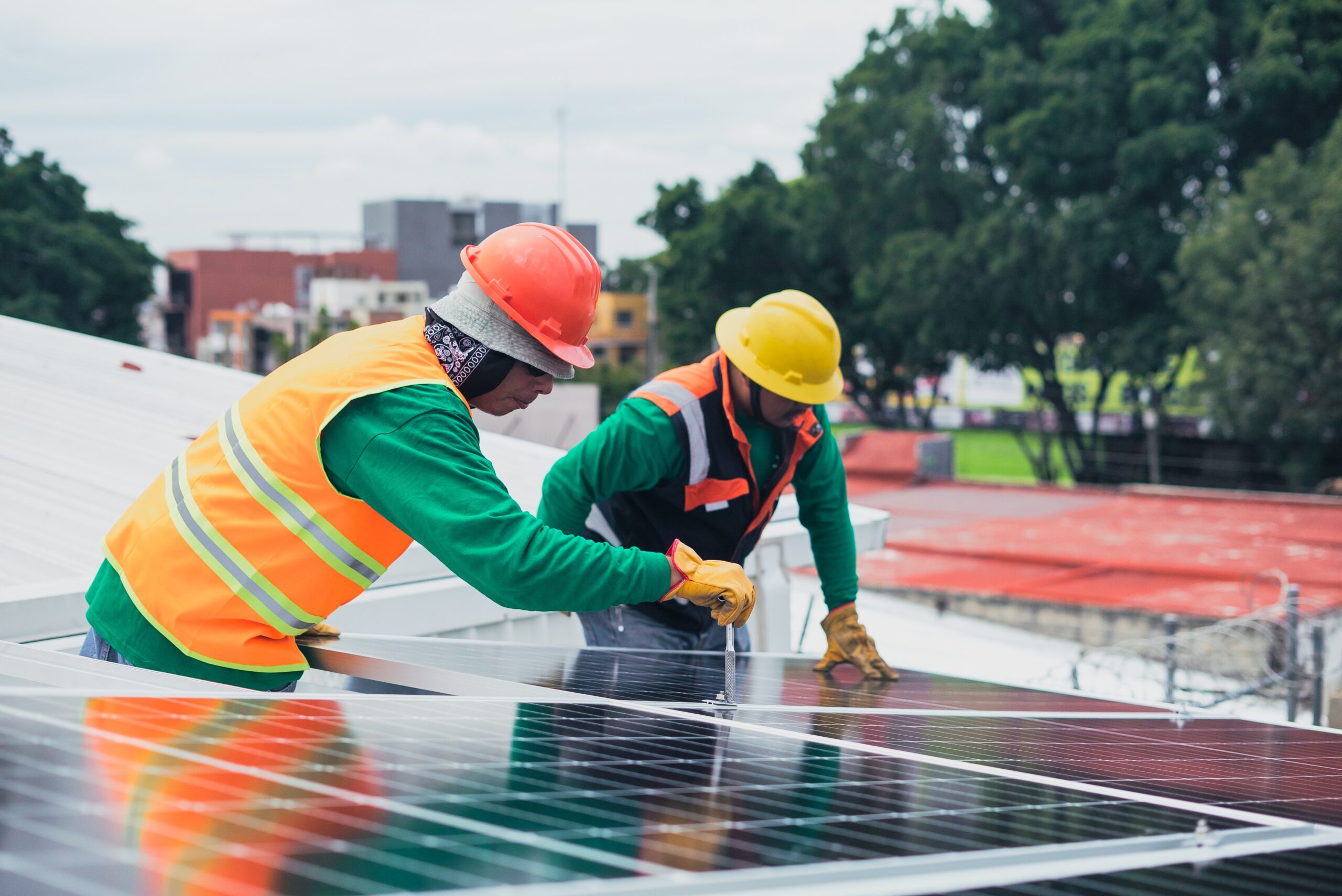 Testing Solar Panels: How to Ensure Optimal Performance